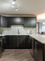 A306 2099 Lougheed Highway