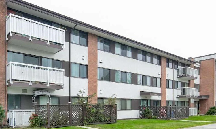 203-8080 Ryan Road