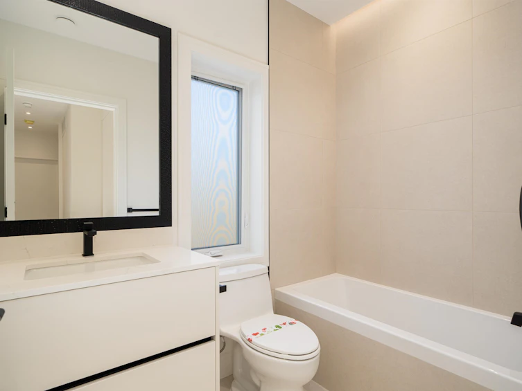 7382 Maple Street, Vancouver, BC, V6P 5P7 - 25