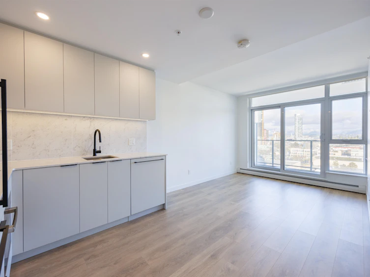 1201-13685 102 Avenue, Surrey, BC, V3T 1N7 - 5