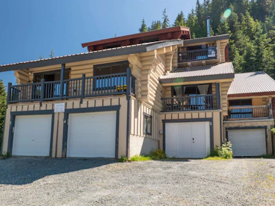 4-20649 Edelweiss Drive - 2