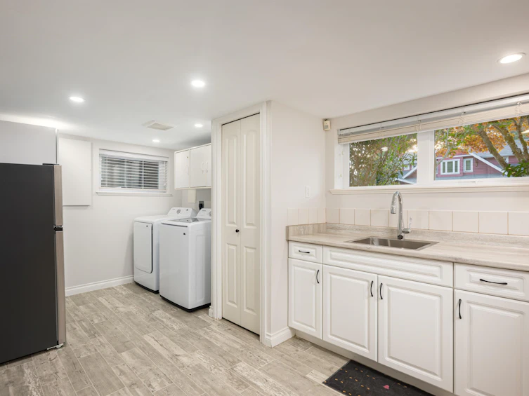 3658 Loraine Avenue, North Vancouver, BC, V7R 4B8 - 20