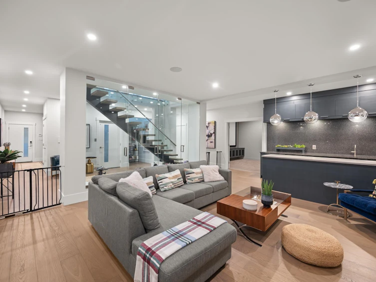 16728 Mcnair Drive, Surrey, BC, V3Z 0P9 - 36