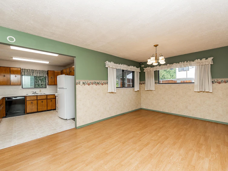 10725 127a Street, Surrey, BC, V3V 5L7 - 6