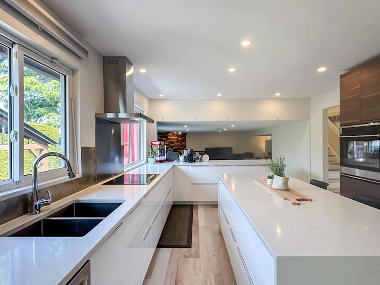 4683 54 Street, Delta, BC, V4K 3Y5 - 4