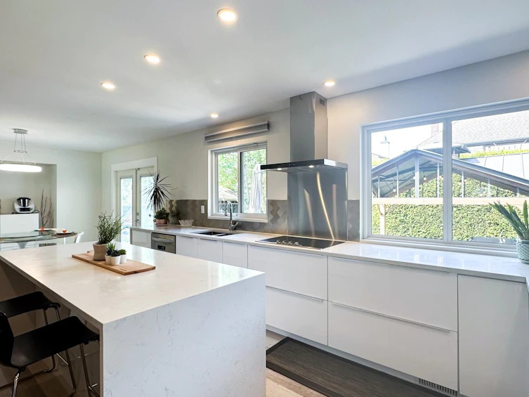 4683 54 Street, Delta, BC, V4K 3Y5 - 2