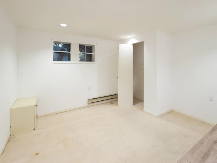 8236 Haig Street, Vancouver, BC, V6P 4R9 - 5