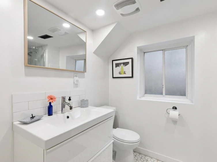 4188 W 13th Avenue, Vancouver, BC, V6R 2T6 - 19