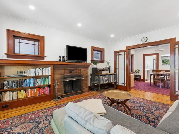 4188 W 13th Avenue, Vancouver, BC, V6R 2T6 - 3