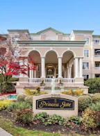 319 2995 Princess Crescent