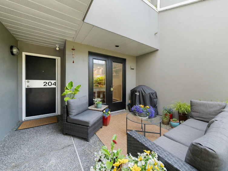 204-3151 Woodbine Drive, North Vancouver, BC, V7R 2S4 - 30