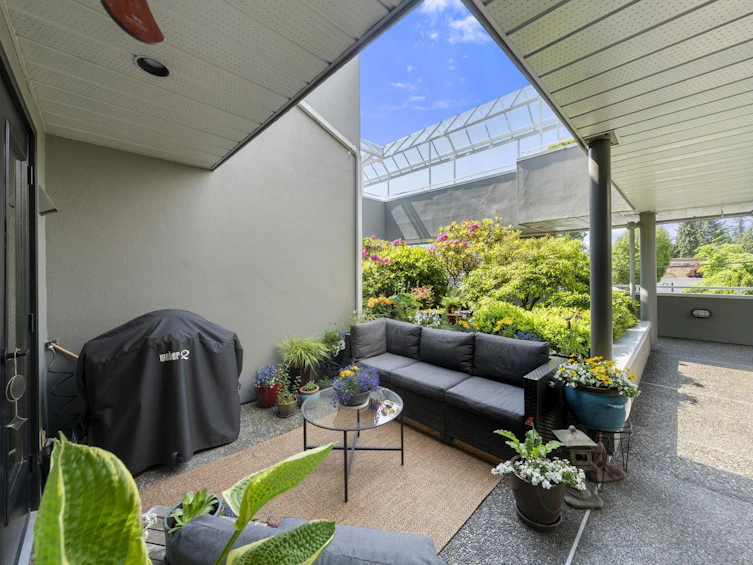 204-3151 Woodbine Drive, North Vancouver, BC, V7R 2S4 - 18
