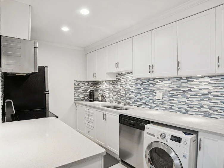 213-808 E 8th Avenue, Vancouver, BC, V5T 1T5 - 7
