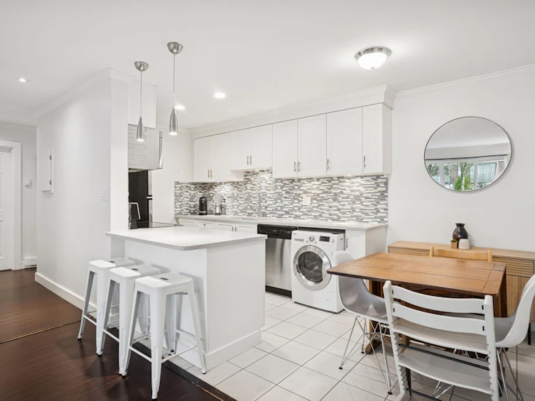 213-808 E 8th Avenue, Vancouver, BC, V5T 1T5 - 6