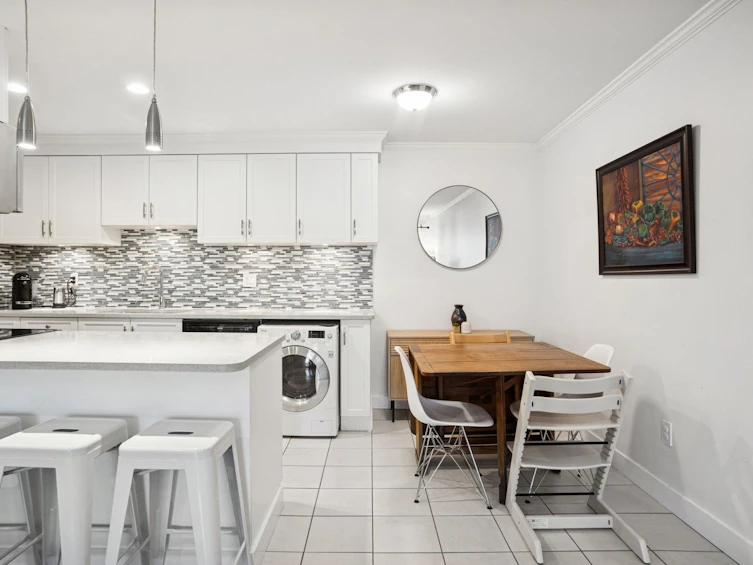 213-808 E 8th Avenue, Vancouver, BC, V5T 1T5 - 5