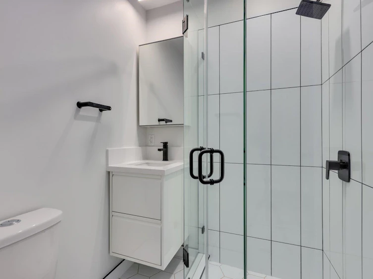 307-2255 York Avenue, Vancouver, BC, V6K 1C5 - 18