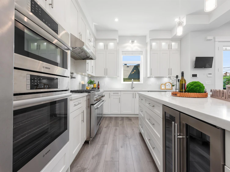 5318 Prince Edward Street, Vancouver, BC, V5W 2X6 - 14