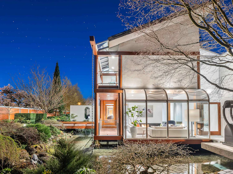 1299 W 57th Avenue, Vancouver, BC, V6P 1S6