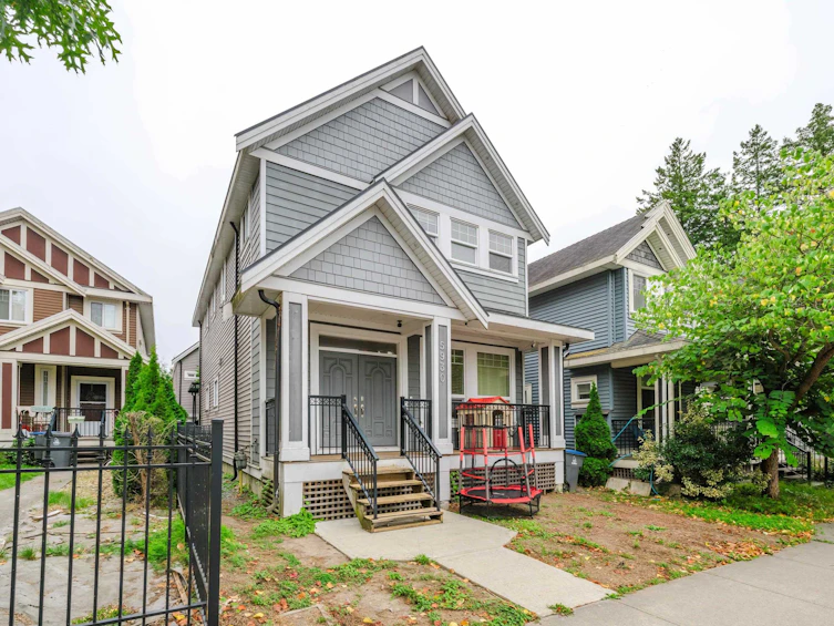 5930 128 Street, Surrey, BC, V3X 1T3 - 2