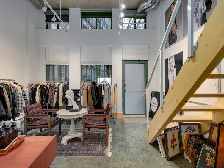 160-1 E Cordova Street, Vancouver, BC, V6A 4H3 - 2
