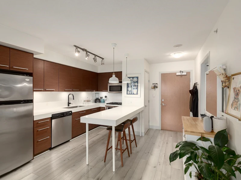 903 - 2770 Sophia Street, Vancouver BC V5T 0A4