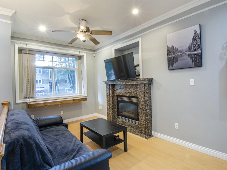 1550 E 1st Avenue, Vancouver, BC, V5N 1A5 - 8