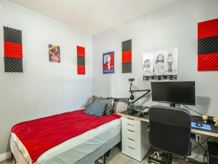 1550 E 1st Avenue, Vancouver, BC, V5N 1A5 - 10
