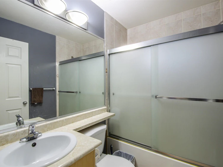 1550 E 1st Avenue, Vancouver, BC, V5N 1A5 - 28