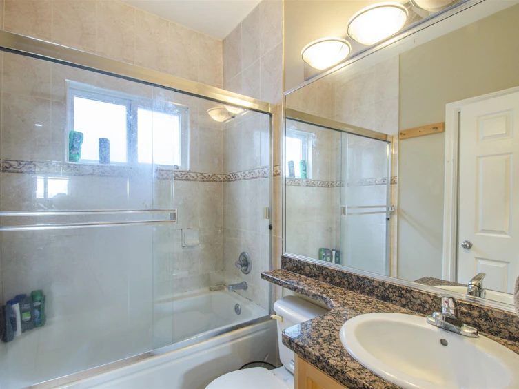 1550 E 1st Avenue, Vancouver, BC, V5N 1A5 - 12