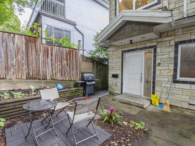 1550 E 1st Avenue, Vancouver, BC, V5N 1A5 - 5