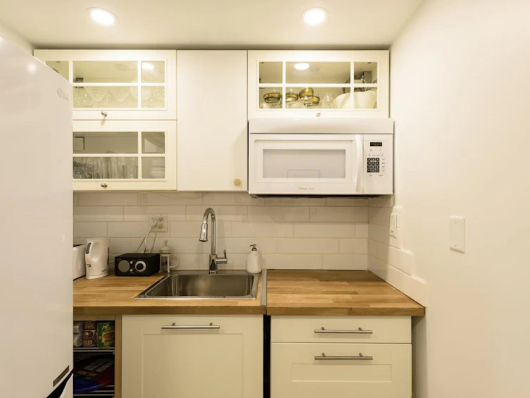 161 E 26th Avenue, Vancouver, BC, V5V 2G8 - 31