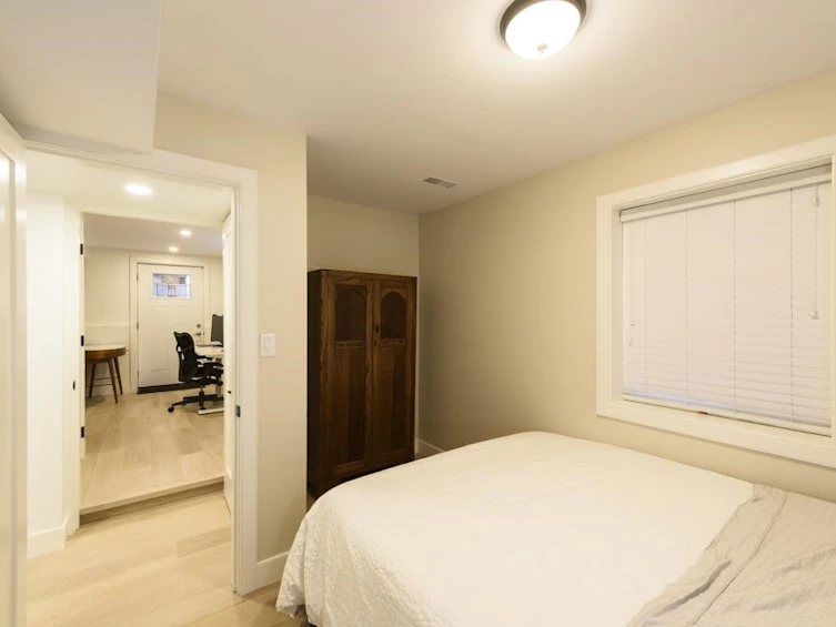 161 E 26th Avenue, Vancouver, BC, V5V 2G8 - 33