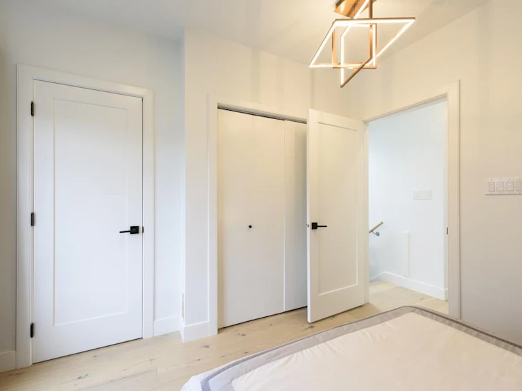 161 E 26th Avenue, Vancouver, BC, V5V 2G8 - 17