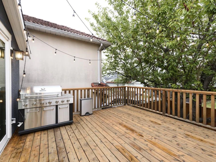 161 E 26th Avenue, Vancouver, BC, V5V 2G8 - 37