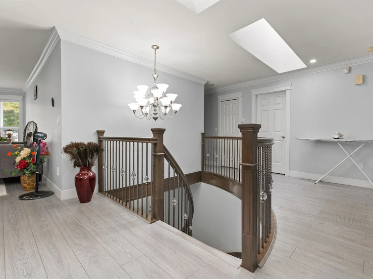 13398 89 Avenue, Surrey, BC, V3V 7W1 - 9