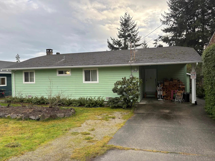 5757 Ebbtide Street, Sechelt, BC, V0N 3A0 - 2