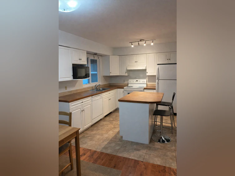 5757 Ebbtide Street, Sechelt, BC, V0N 3A0 - 10
