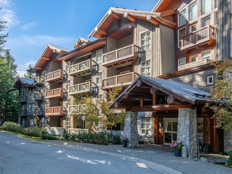 212-4660 Blackcomb Way, Whistler, BC, V8E 0Y8
