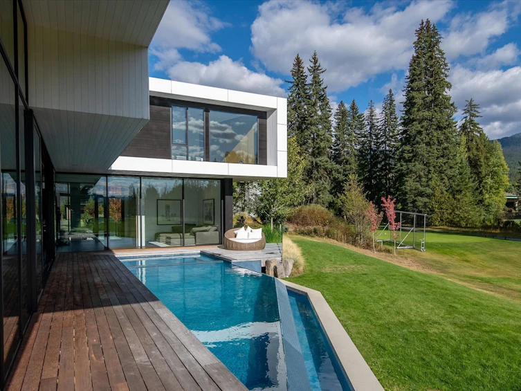 8080 Cypress Place, Whistler, BC, V8E 1J9 - 32