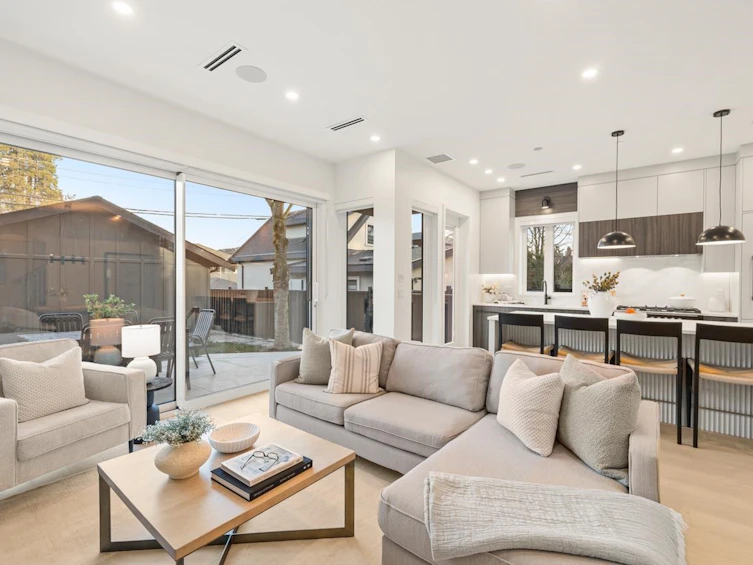 2-727 E 31st Avenue, Vancouver, BC, V5V 2W9 - 3
