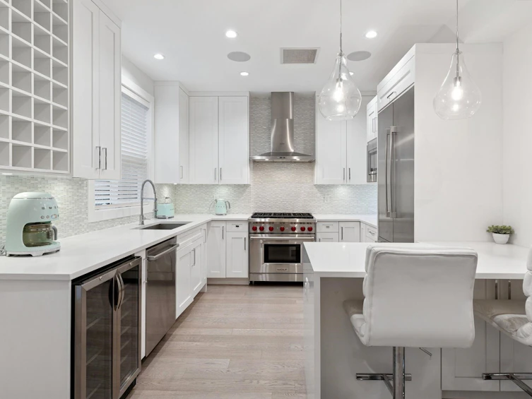 2008 Larson Road, North Vancouver, BC, V7M 0E1 - 9