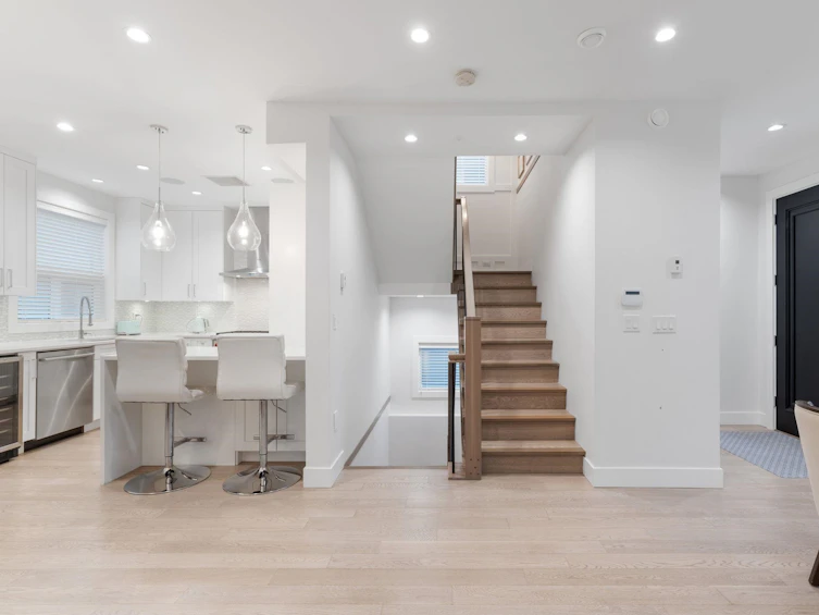 2008 Larson Road, North Vancouver, BC, V7M 0E1 - 11