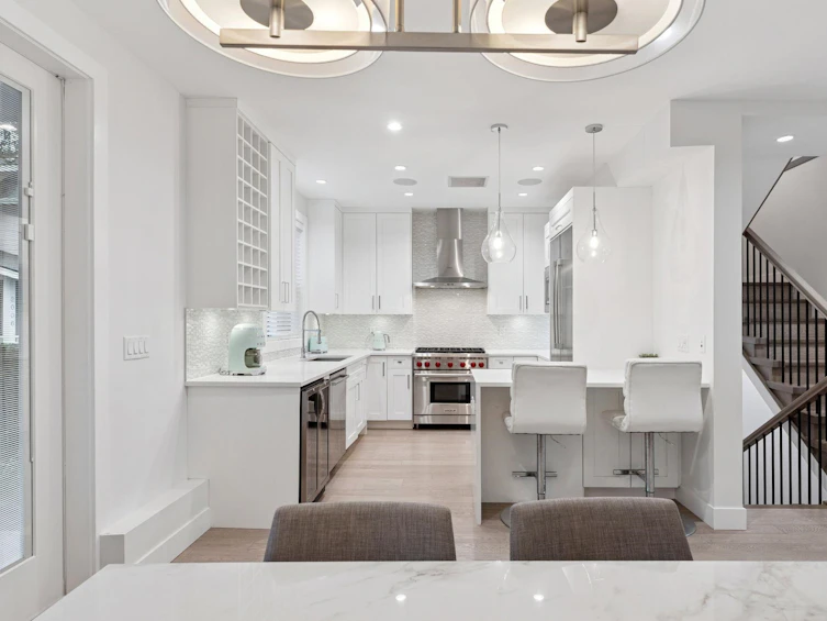 2008 Larson Road, North Vancouver, BC, V7M 0E1 - 8