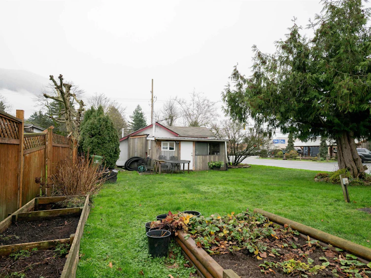 42259 Yarrow Central Road, Chilliwack, BC, V2R 5E3 - 2