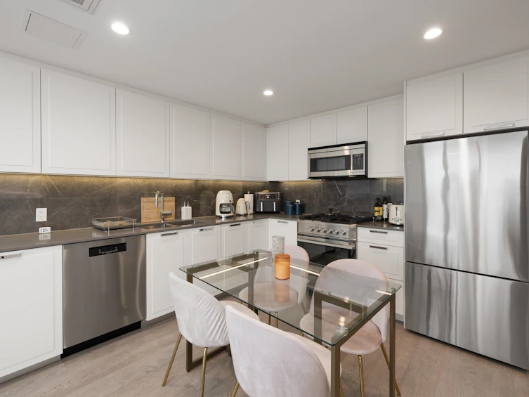 1705-1401 Hunter Street, North Vancouver, BC, V7J 0E2 - 4