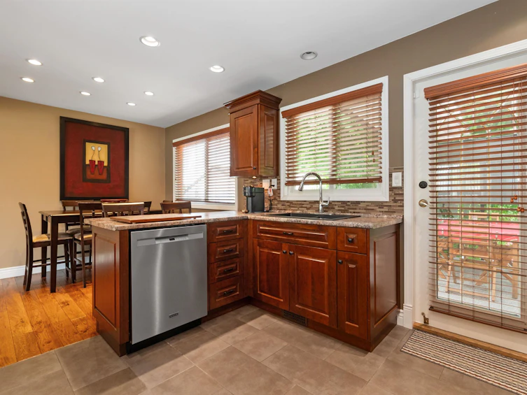 10347 Kent Road, Chilliwack, BC, V2P 5X9 - 10