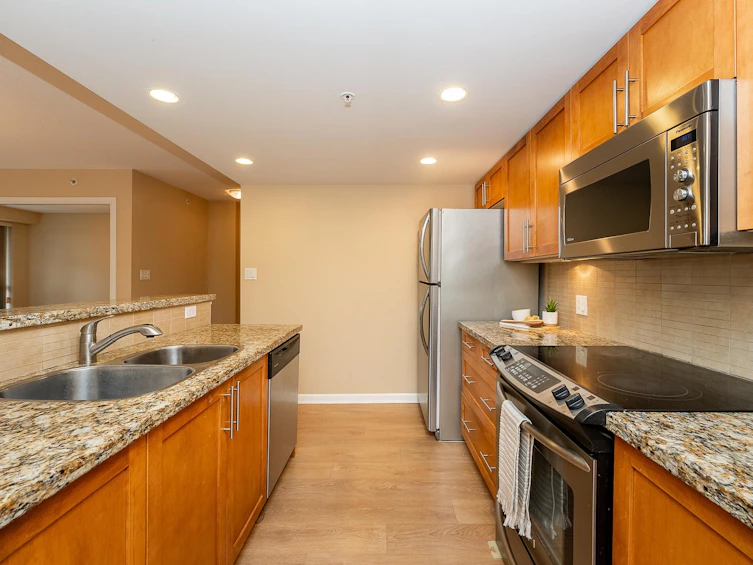 104-288 Ungless Way, Port Moody, BC, V3H 0C9 - 4