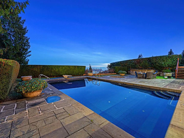 1626 Pinecrest Drive, West Vancouver, BC, V7S 3H3 - 16