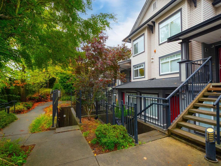 6-7428 E 14th Avenue, Burnaby, BC, V3N 0C2 - 3