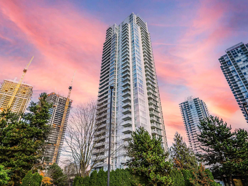 3206 - 4880 Bennett Street, Burnaby BC V5H 0C1
